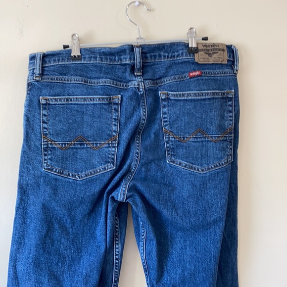 Wrangler men’s slim straight medium wash jeans 33/30 - Picture 4 of 8